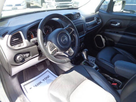 2017 Jeep Renegade Deserthawk