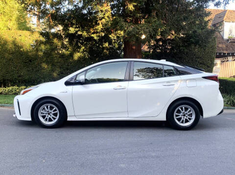 2020 Toyota Prius LE