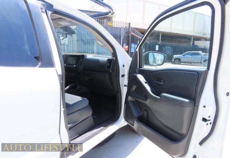 2025 Nissan Frontier S