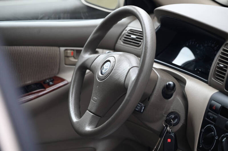 2006 Toyota Corolla LE