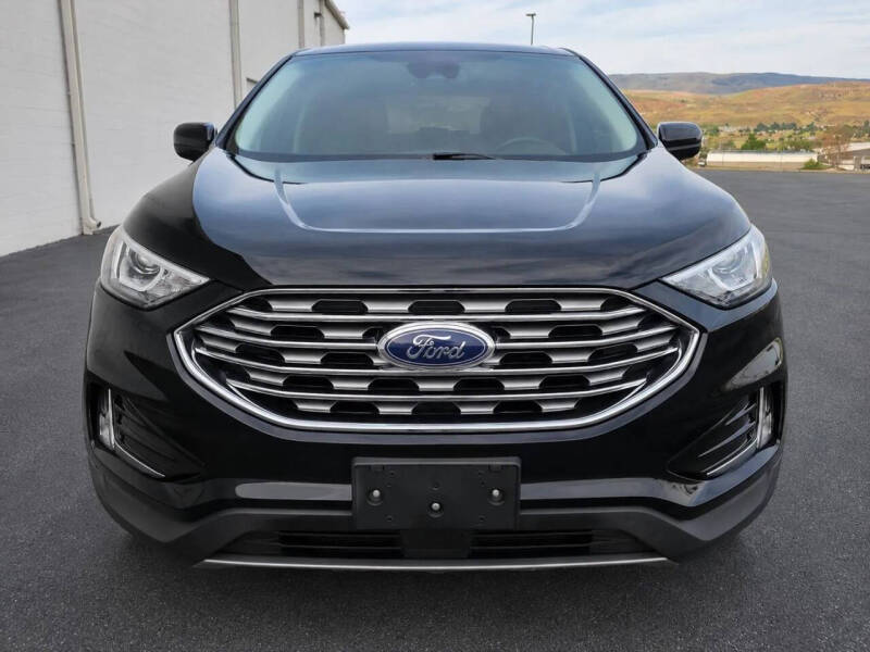 2021 Ford Edge