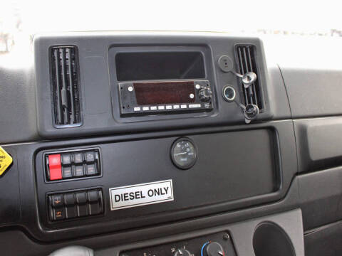 2024 Freightliner M2 106