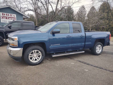 2017 Chevrolet Silverado 1500 for sale at Dave's Car Corner in Hartford City IN