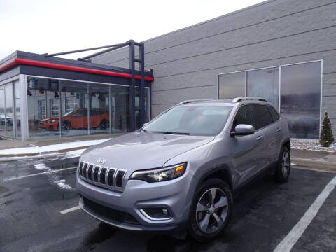 2019 Jeep Cherokee for sale at RED LINE AUTO LLC in Bellevue NE