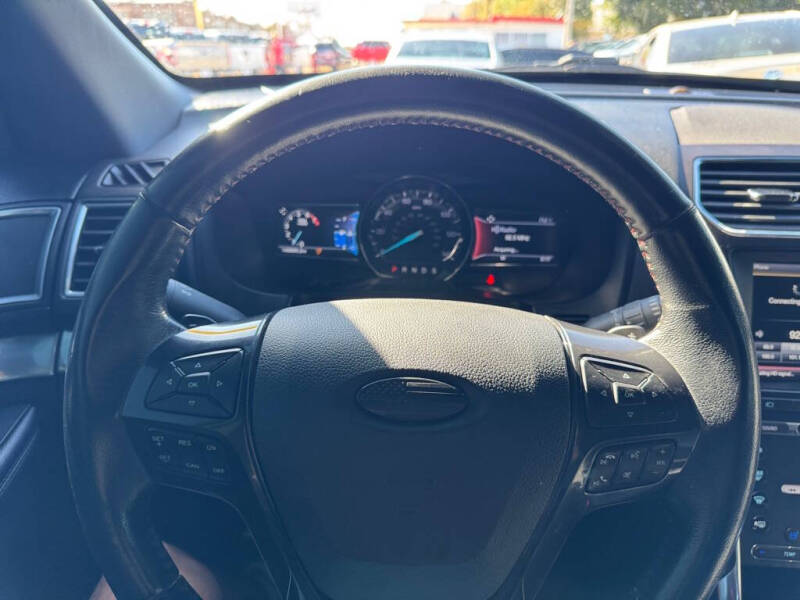 2016 Ford Explorer Sport