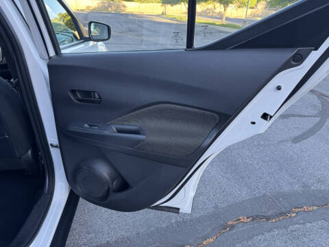 2018 Nissan Kicks S