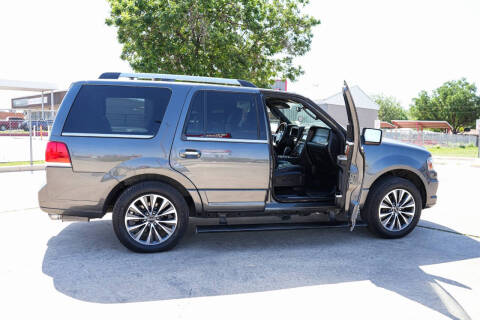 2016 Lincoln Navigator Select