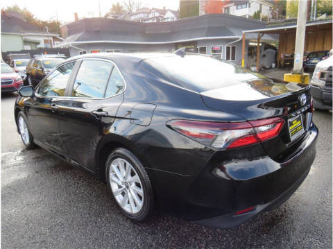 2024 Toyota Camry LE