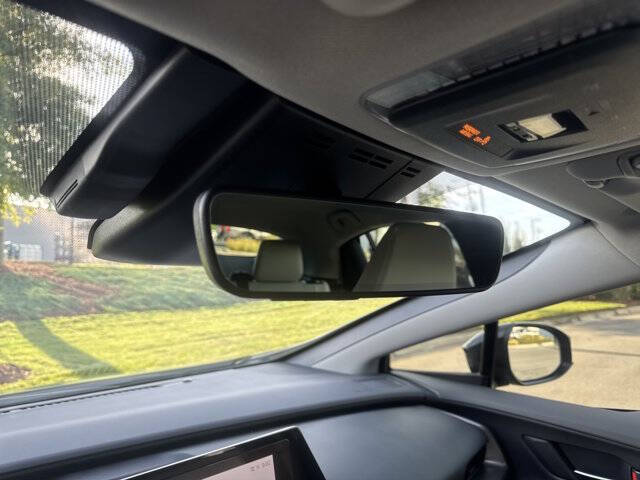 2025 Toyota Prius XLE