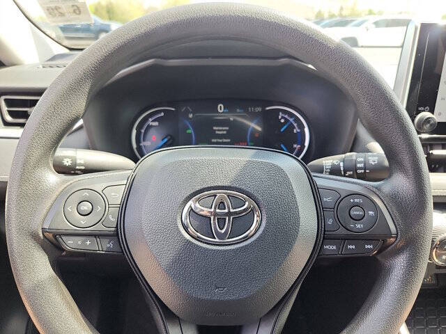 2024 Toyota RAV4 Hybrid XLE