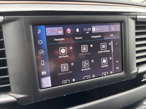 2022 Chrysler Voyager LX