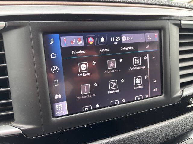 2022 Chrysler Voyager LX