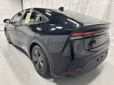 2025 Toyota Prius LE