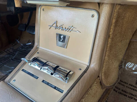 1963 Studebaker Avanti