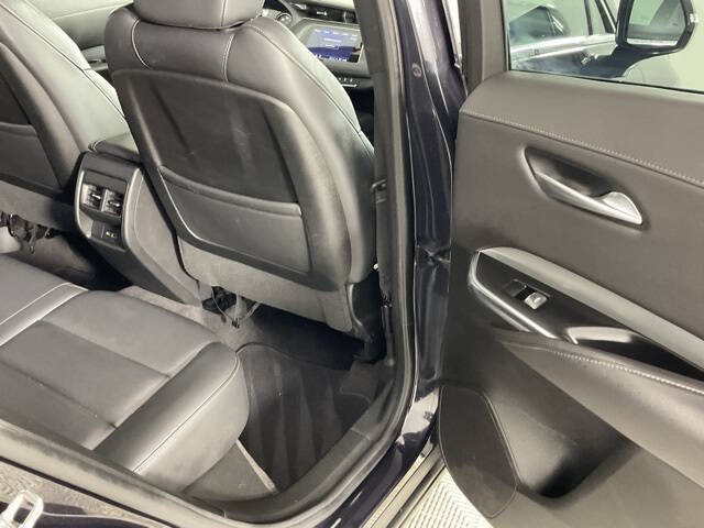 2023 Cadillac XT4 Premium Luxury