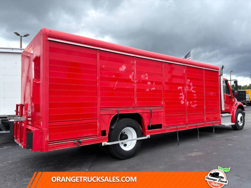 2017 Freightliner M2 106