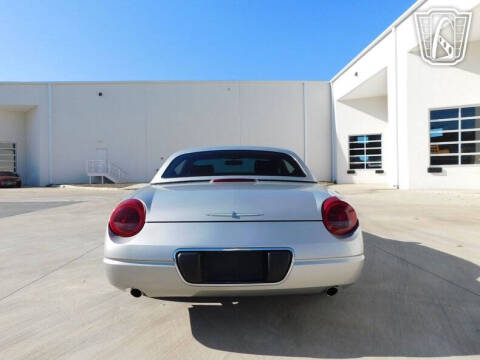 2004 Ford Thunderbird Deluxe