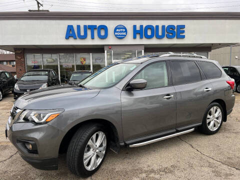 2018 Nissan Pathfinder for sale at Auto House Motors in Downers Grove IL