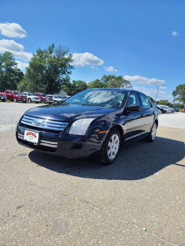 2008 Ford Fusion for sale at WESTSIDE GARAGE LLC in Keokuk IA