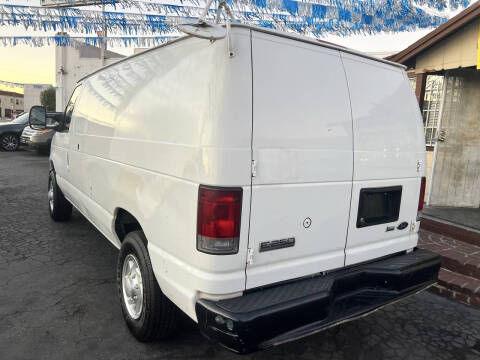 2010 Ford E-Series E-250