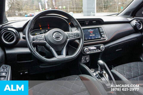 2020 Nissan Kicks SR