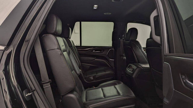 2023 Cadillac Escalade Luxury