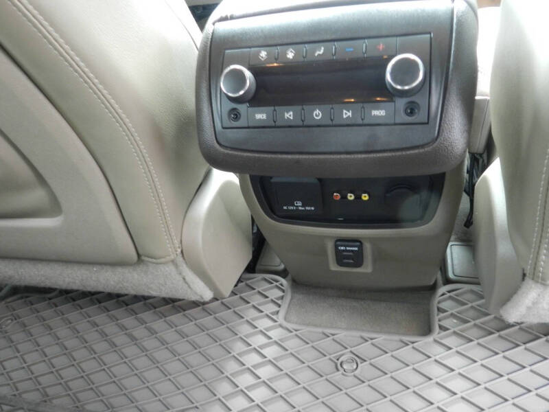 2016 GMC Acadia Denali