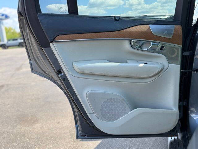 2016 Volvo XC90 T6 Inscription