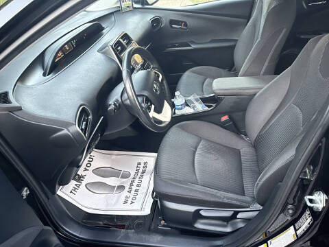 2016 Toyota Prius Three Touring