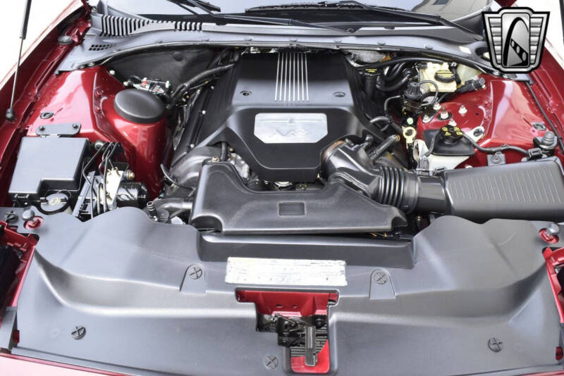 2004 Ford Thunderbird Deluxe