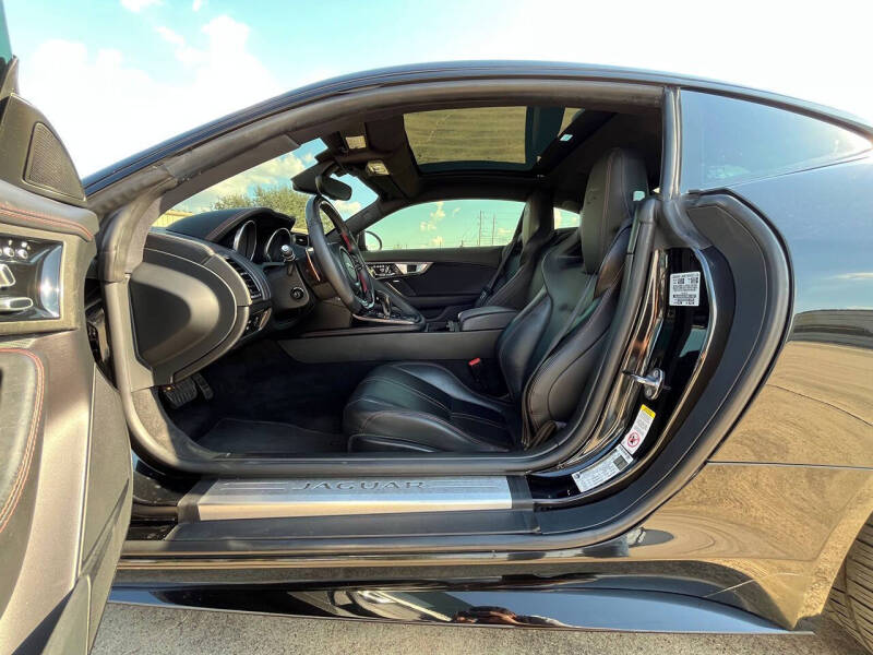 2015 Jaguar F-TYPE R