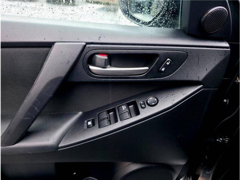 2012 Mazda MAZDA3 i Touring