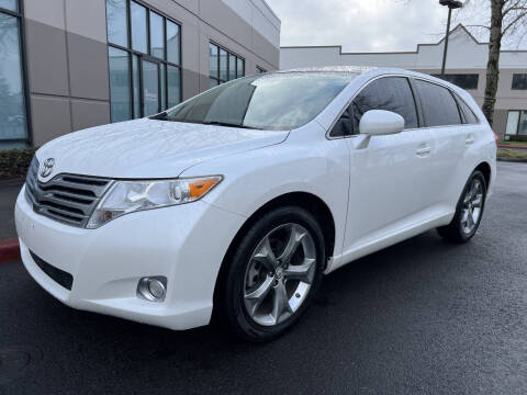 2010 Toyota Venza for sale at Apex Auto Sales in Troutdale OR