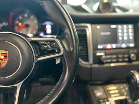 2017 Porsche Macan S