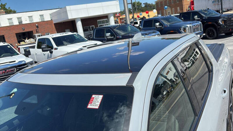 2024 GMC Sierra EV Denali Edition 1