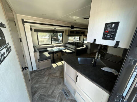 2023 Forest River 28BHHSS2B