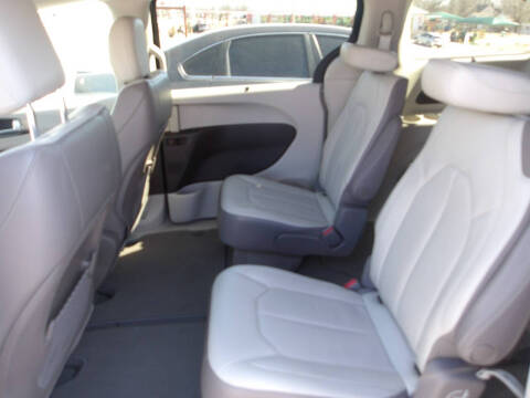 2017 Chrysler Pacifica Touring Plus