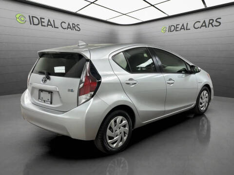 2015 Toyota Prius c One