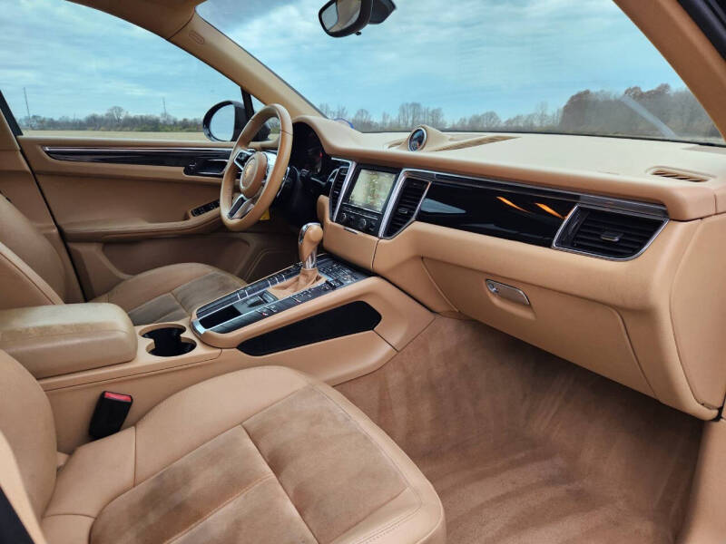 2015 Porsche Macan S