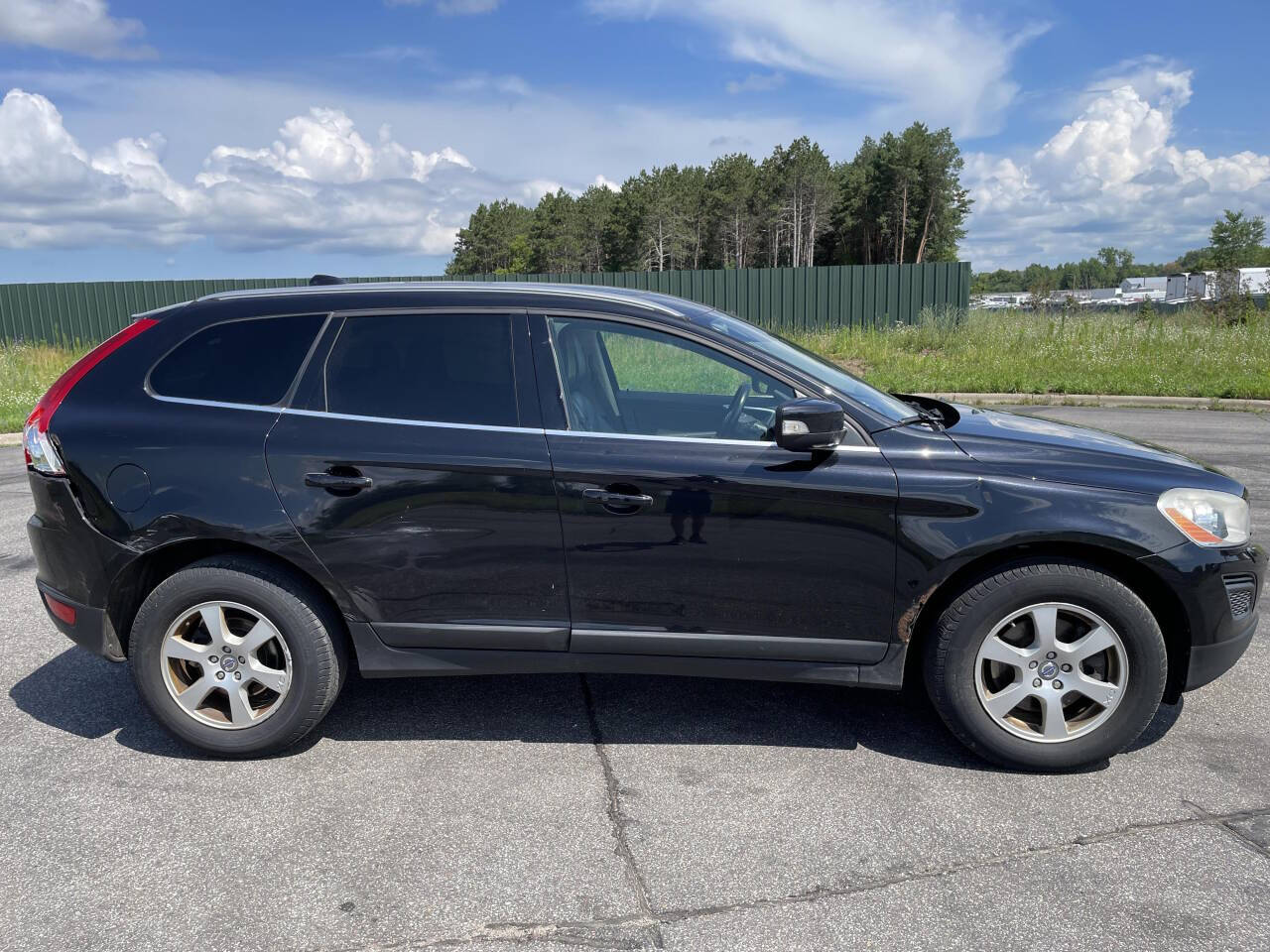 2012 Volvo XC60 for sale at Twin Cities Auctions in Elk River, MN