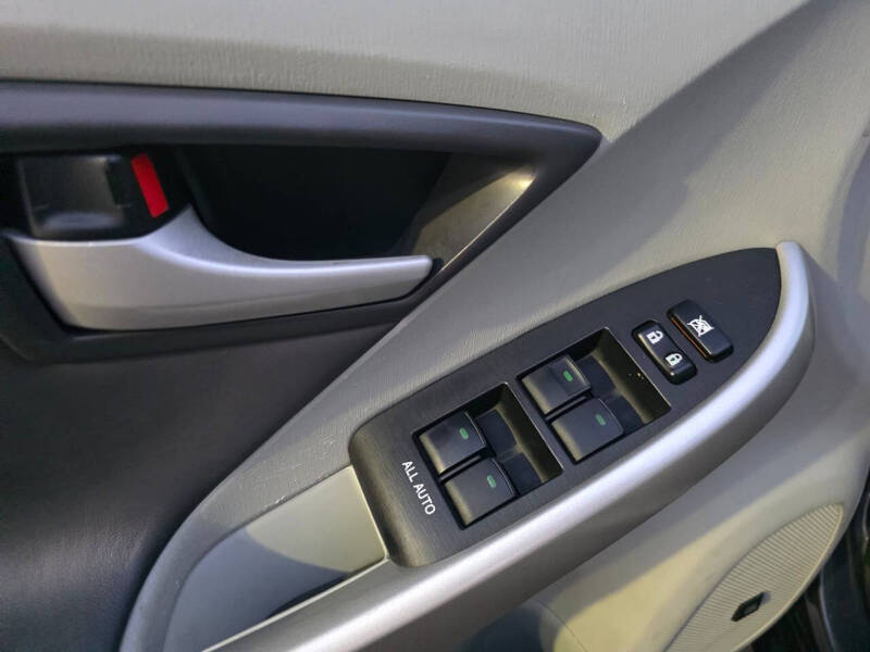 2010 Toyota Prius IV