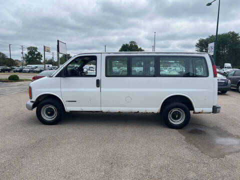 2002 Chevrolet Express Cargo for sale at Peak Motors in Loves Park IL