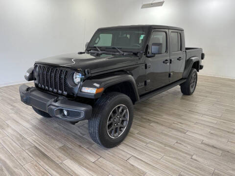 2021 Jeep Gladiator for sale at TRAVERS GMT AUTO SALES - Autos para ti in Florissant MO