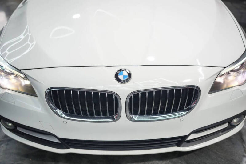 2015 BMW 5 Series 528i