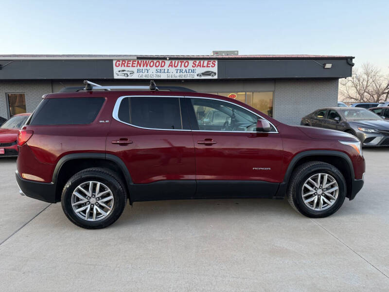 2017 GMC Acadia SLE-2