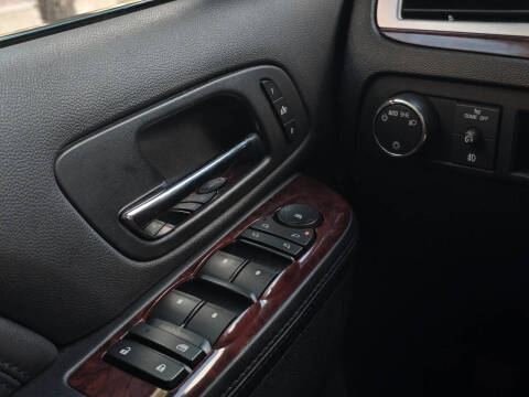 2010 Cadillac Escalade Luxury