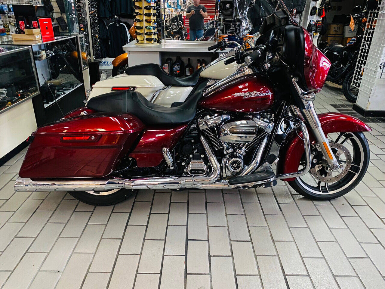 buy used harley davidson street glide