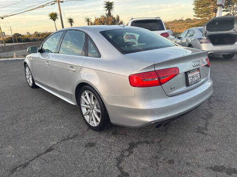 2013 Audi A4 2.0T quattro Prestige