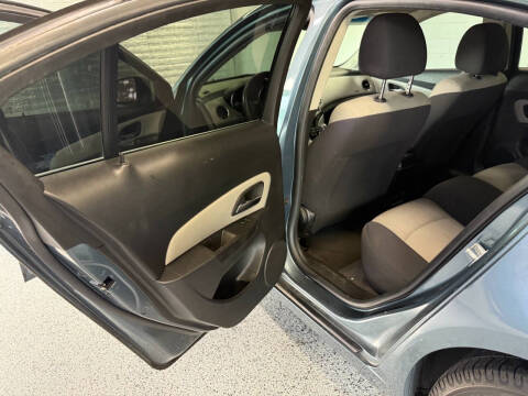 2012 Chevrolet Cruze LS