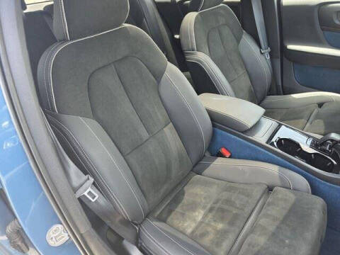 2022 Volvo C40 Recharge Pure Electric P8